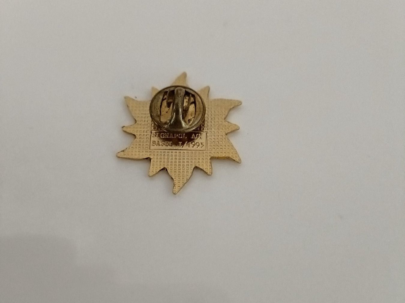 Placchette & Badge: Pin Dorffest 94 Sonneck Bubendorf - Box 9 – Usato da Köniz venduto da Pinscollect 1