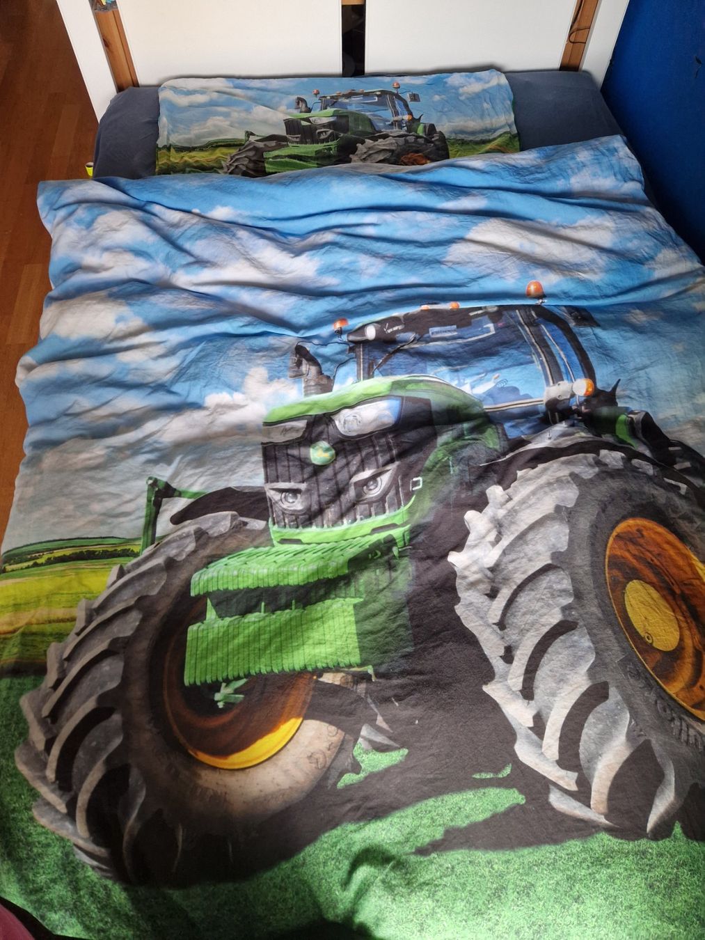 Bettwäsche: Bettwäsche mit Traktor 160 x 210 – Gebraucht aus Jona von Loki40