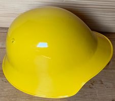 Stahlhelm vom Zivilschutz