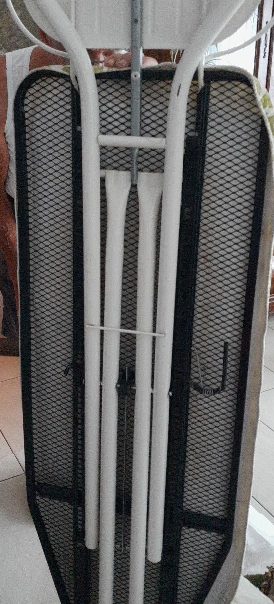 Bügelbretter: Asse da stiro con gambe pieghevoli – Gebraucht aus Carena von bdi_dz9m
