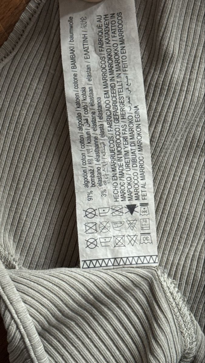 Pull&Bear Top: Gerippter Body mit Rückenausschnitt Gr. XS Pull&Bear – Nuovo (secondo la descrizione) da Zürich venduto da Aya03 2