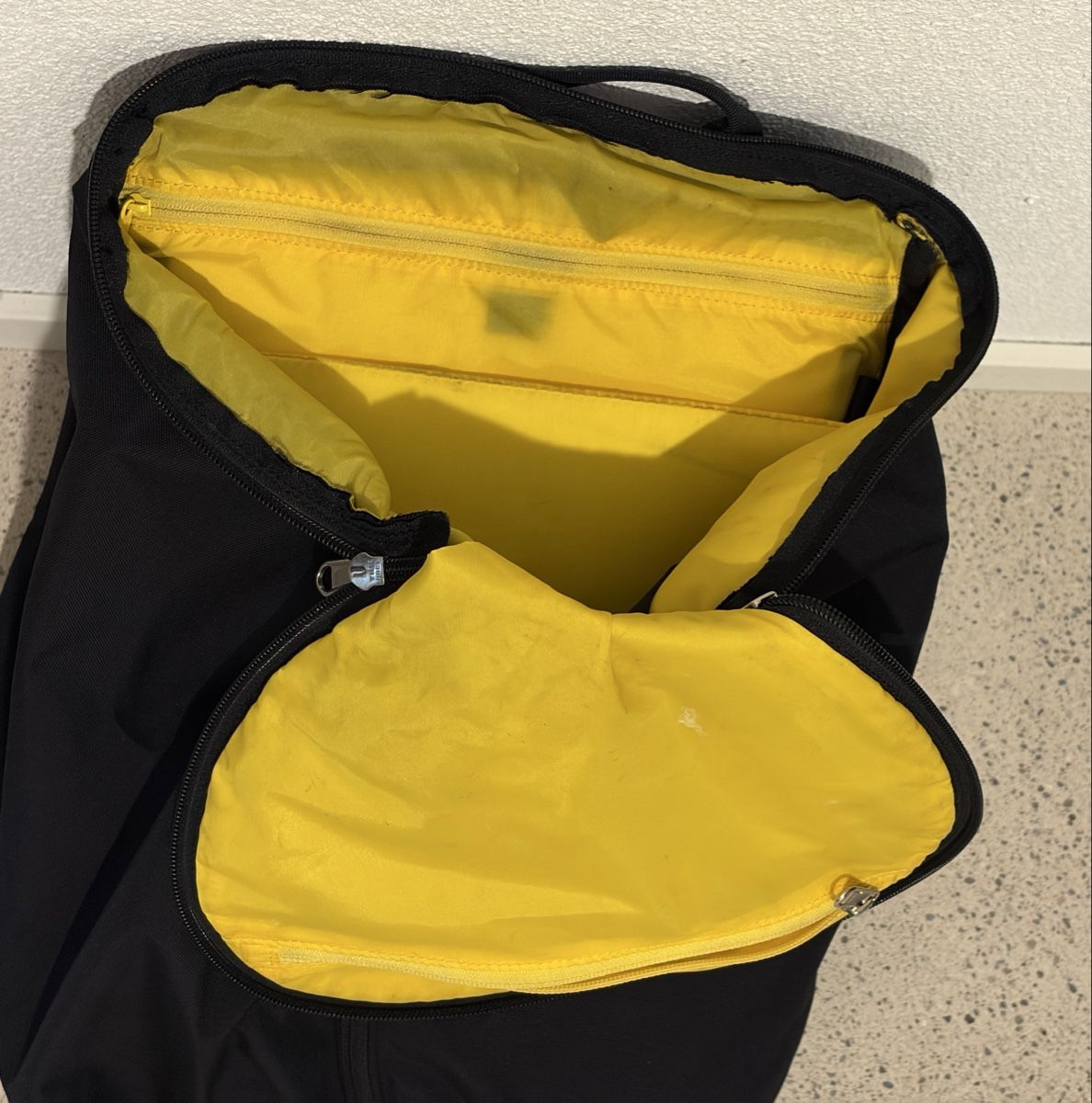 Zaini: INDIZ Rucksack schwarz – Usato da Zürich venduto da Lluethi 3