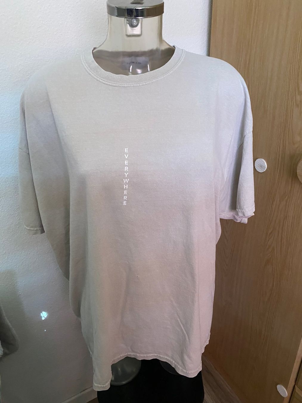 T-shirt: Topman T-Shirt Grösse L beige – Usato da Allenwinden venduto da Obalu