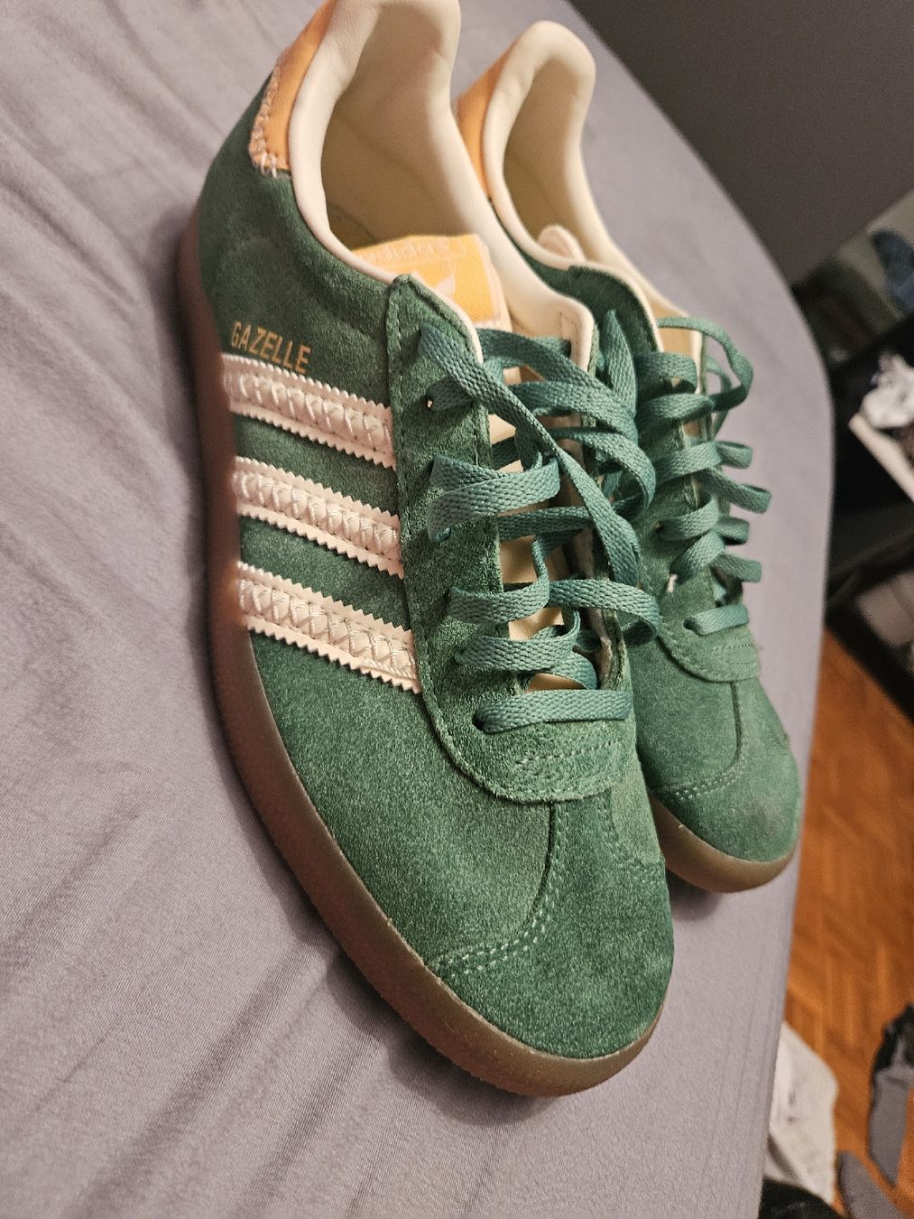 Adidas Damenschuhe: baskets adidas gazelle  – Neu (gemäss Beschreibung) aus Savigny von vei_8t66