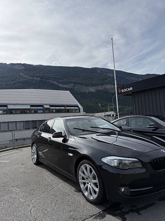 BMW Automobili: Bmw 528i F10 – Usato da Domat/Ems venduto da lor_v9mx 1