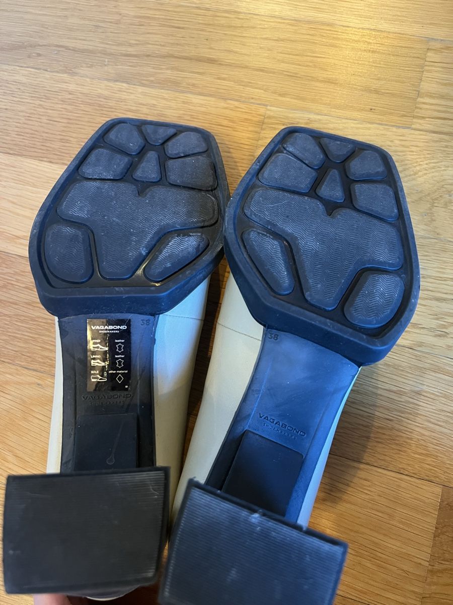 Vagabond Damenschuhe: Vagabond heels EU38 – Gebraucht aus Ecublens VD von cel_2vx7 4