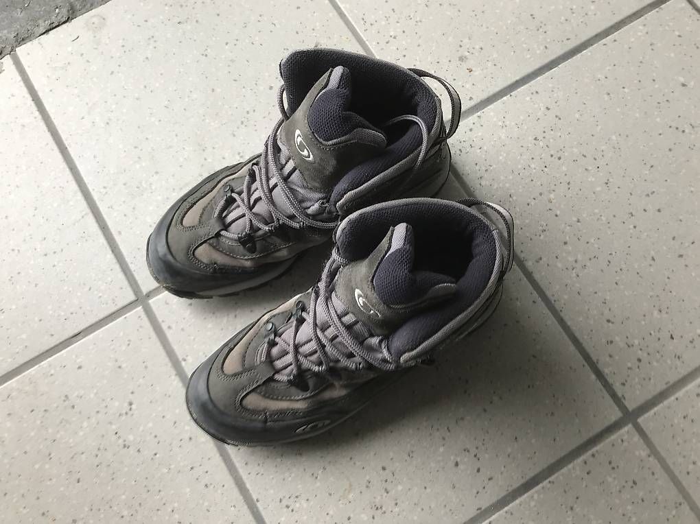 Scarpe da uomo: Salomon Wanderschuhe 40 – Usato da Kriessern venduto da Gavin0201 1