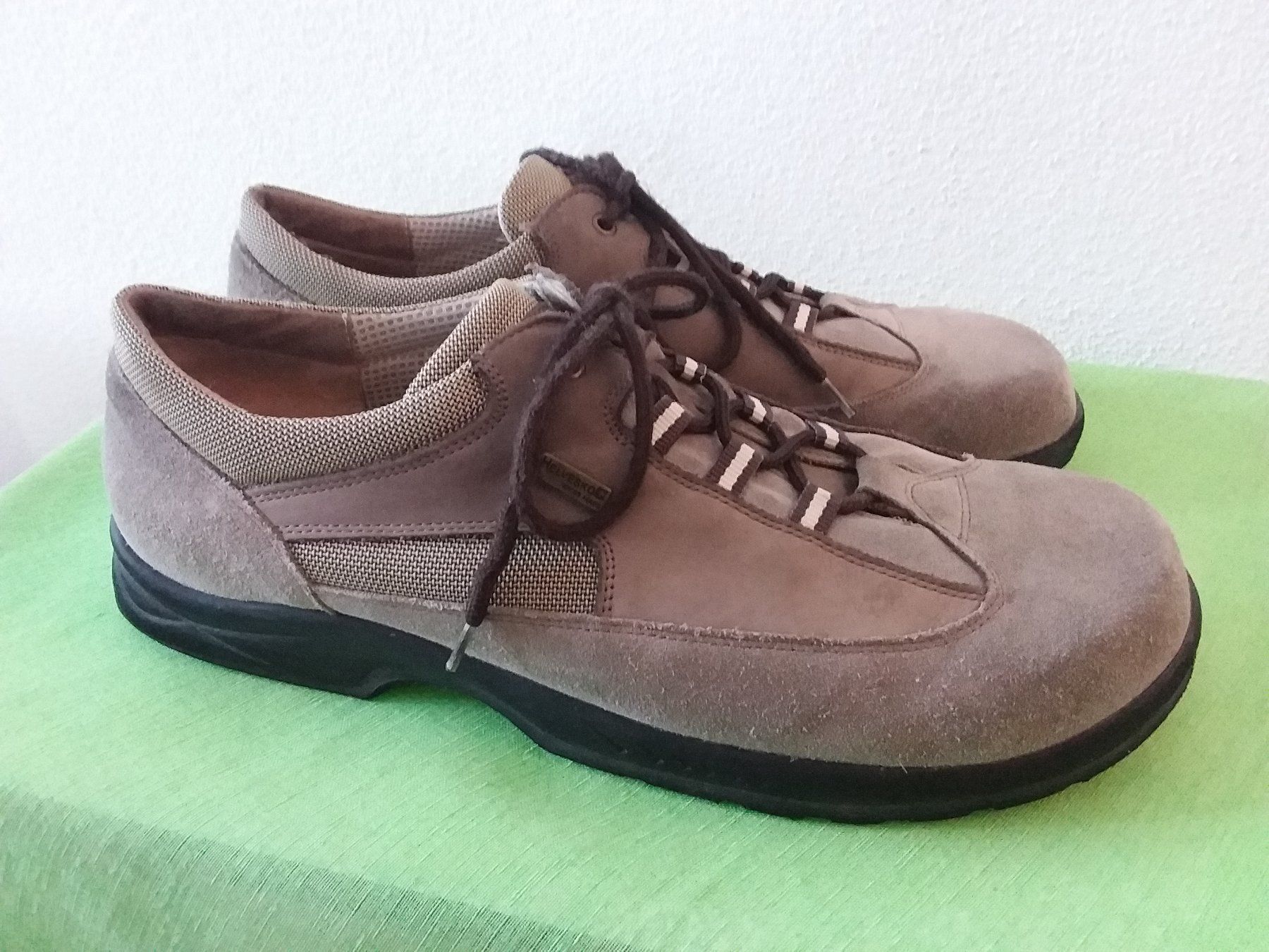 Helvesko Scarpe da uomo: HELVESKO Schnürschuh, Gr 45 – Usato da Uitikon Waldegg venduto da Risibisi7