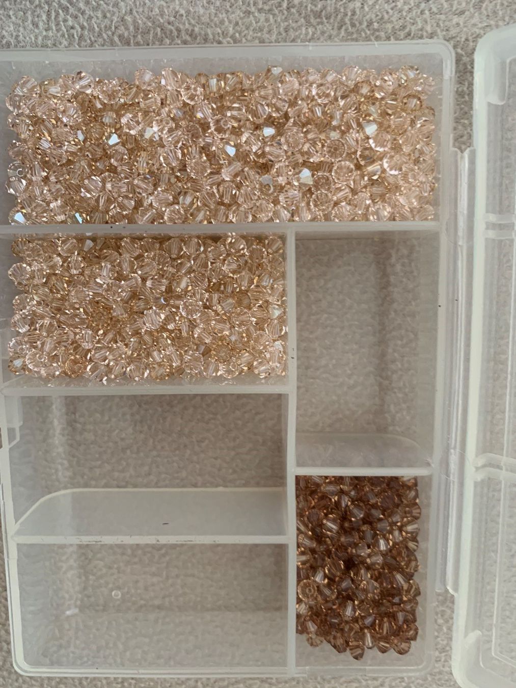Swarovski Catenine: Swarovski Kristallbeads mit Kisten – Nuovo (secondo la descrizione) da Küsnacht ZH venduto da sabinamari 4