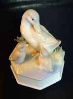 Suesse Spieldose, Entenmutter mit Küken, Porzellanfigur!