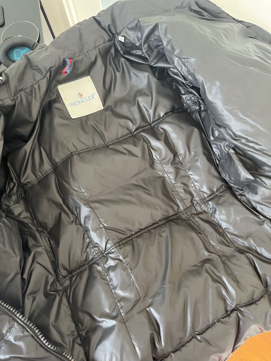 Moncler Giacche: Moncler Women's Down Puffer Jacket - Black – Usato da Mies venduto da nic_yk5d 8