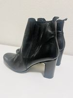 Schicke, schwarze Lederstiefeletten Gr 38