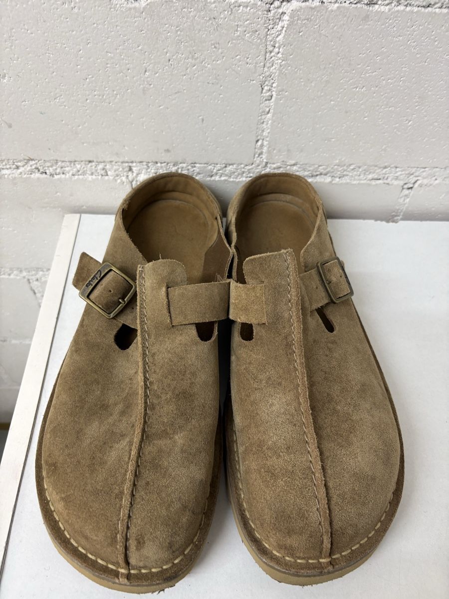 Clarks Chaussures hommes: Clarks Clogs Wildleder Herren 44.5 gebraucht – D'occasion à Thun par jeff070
