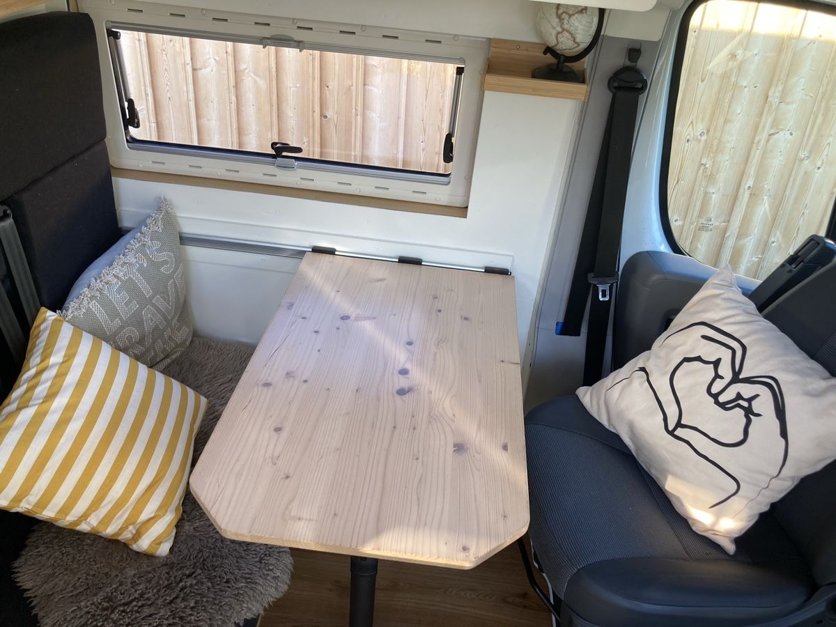 Peugeot Veicoli da campeggio: Campingbus frisch ab MFK – Usato da Wolfhausen venduto da Geissberg04 6