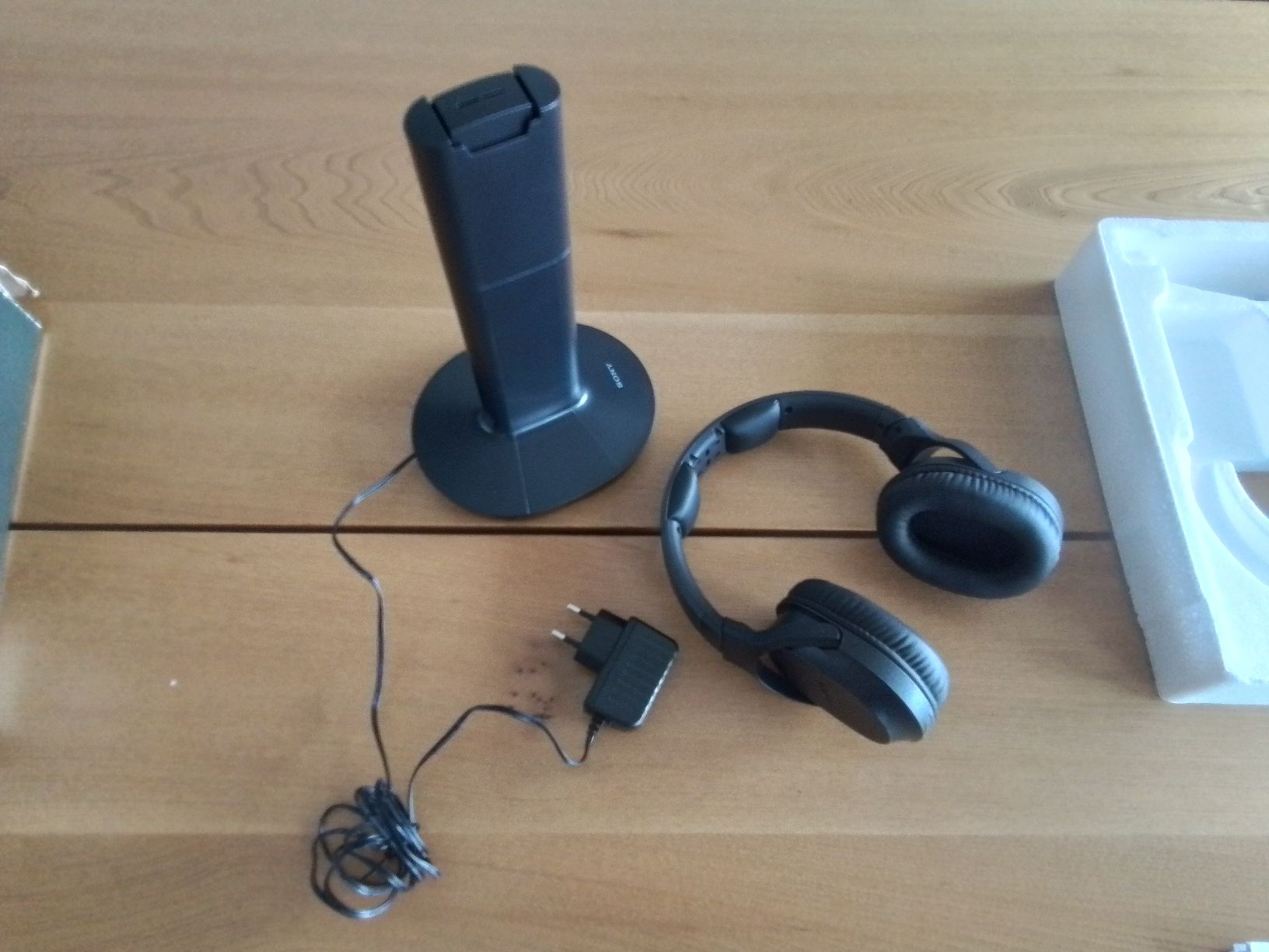 Sony Casques audio: Kopfhörer kabellos Sony MDR-RF895RK – Neuf (Voir description) à Weinfelden par Fil50 1