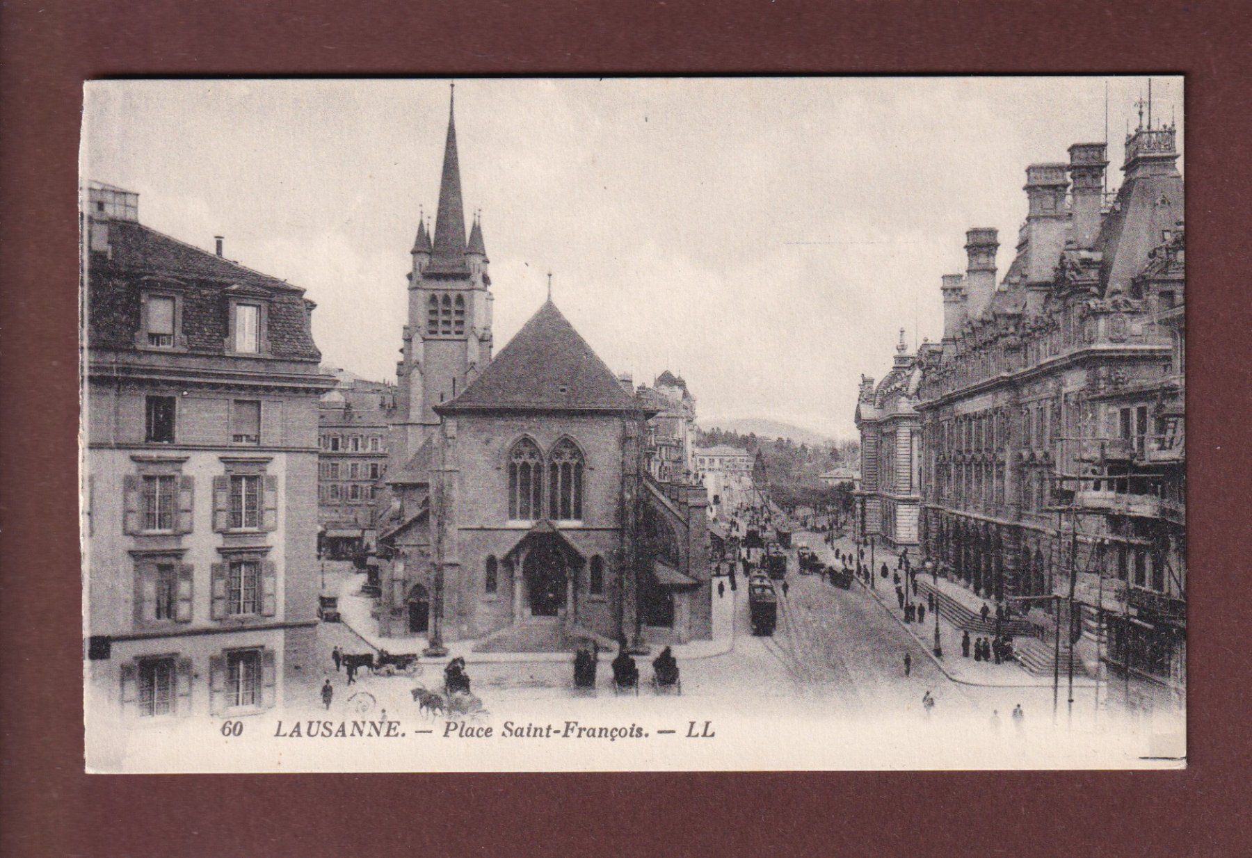 Cartoline postali: LAUSANNE - Place St. François – Usato da Pully venduto da nicecards