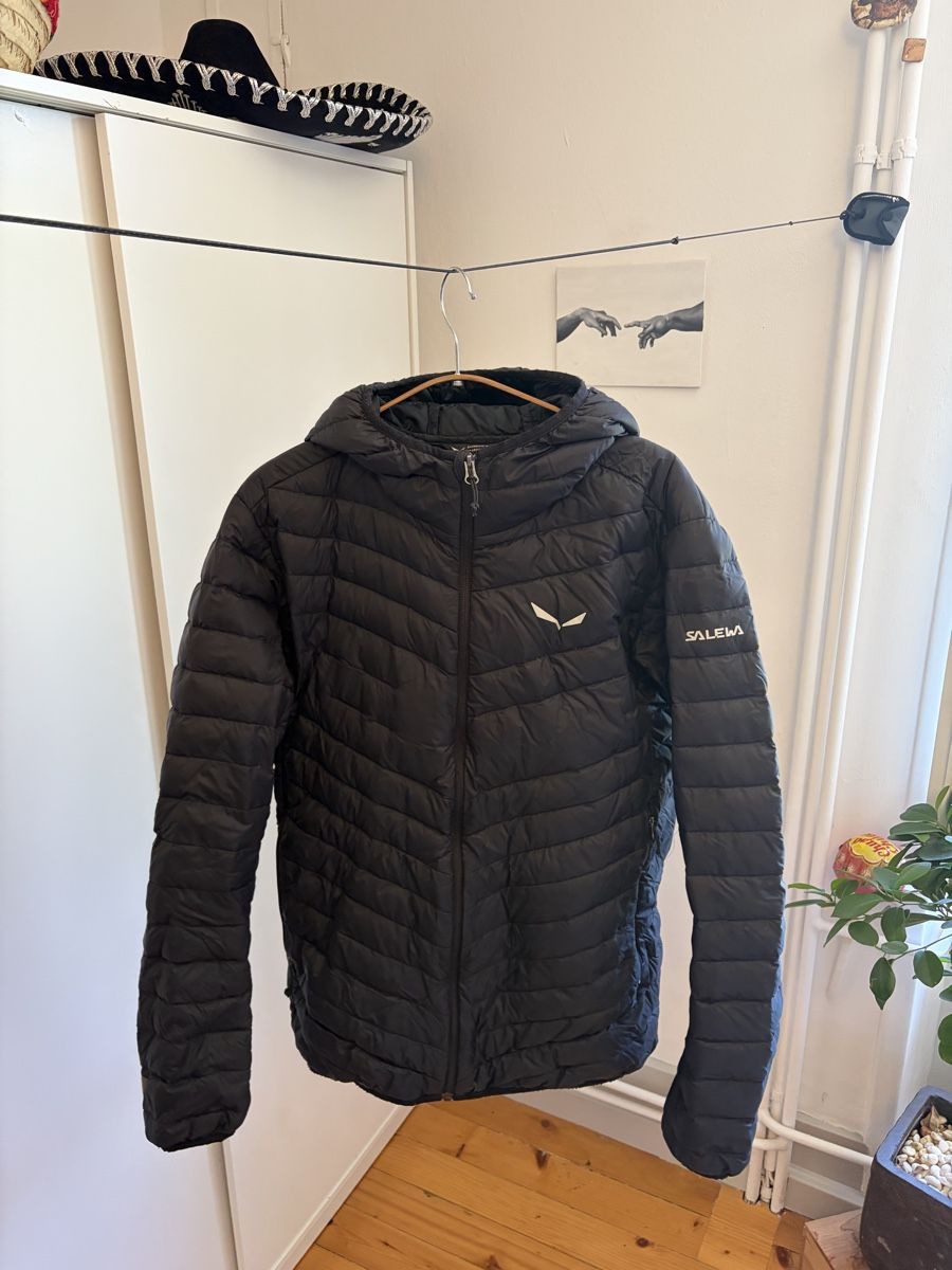 Salewa Jacken: Doudoune en plume Salewa – Neu (gemäss Beschreibung) aus L’Isle von MaxCurrat