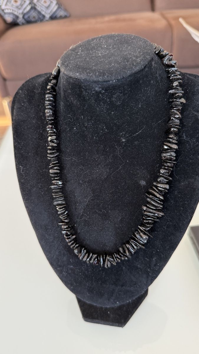 Catenine: Bernstein-Kette in Schwarz, 48 cm – Nuovo e nell'imballaggio originale da Ebikon venduto da Leonidas2 2
