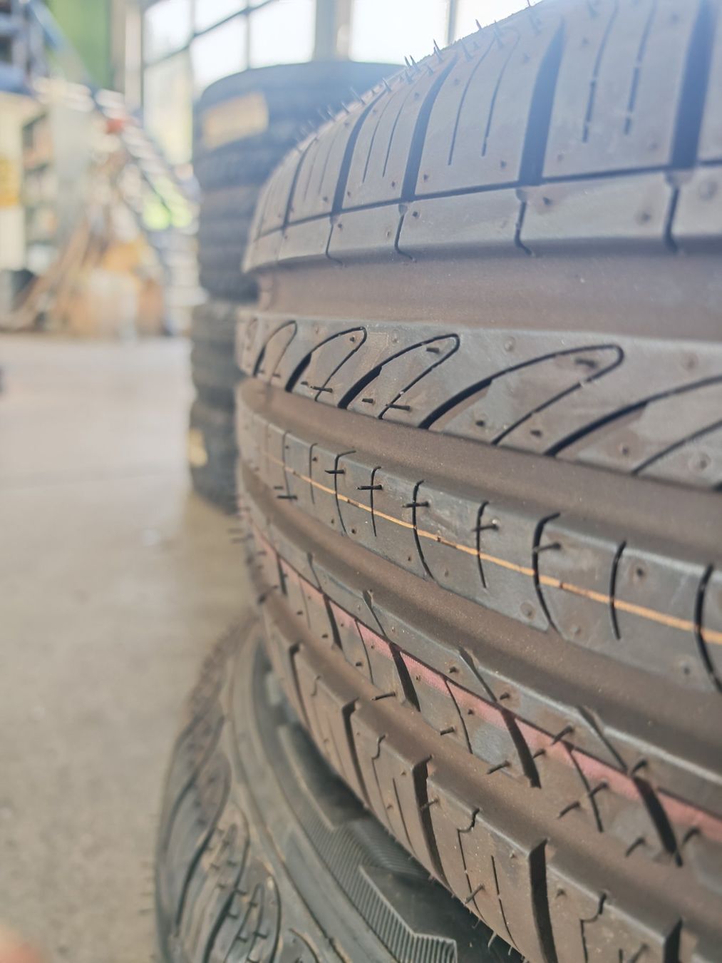 Pneumatici & Ruote complete: Nexen 215/65 R16 – Nuovo (secondo la descrizione) da Richenthal venduto da maenggi16 2