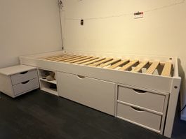 Bett weiss mit Bettkasten und Schubladen guter Zustand