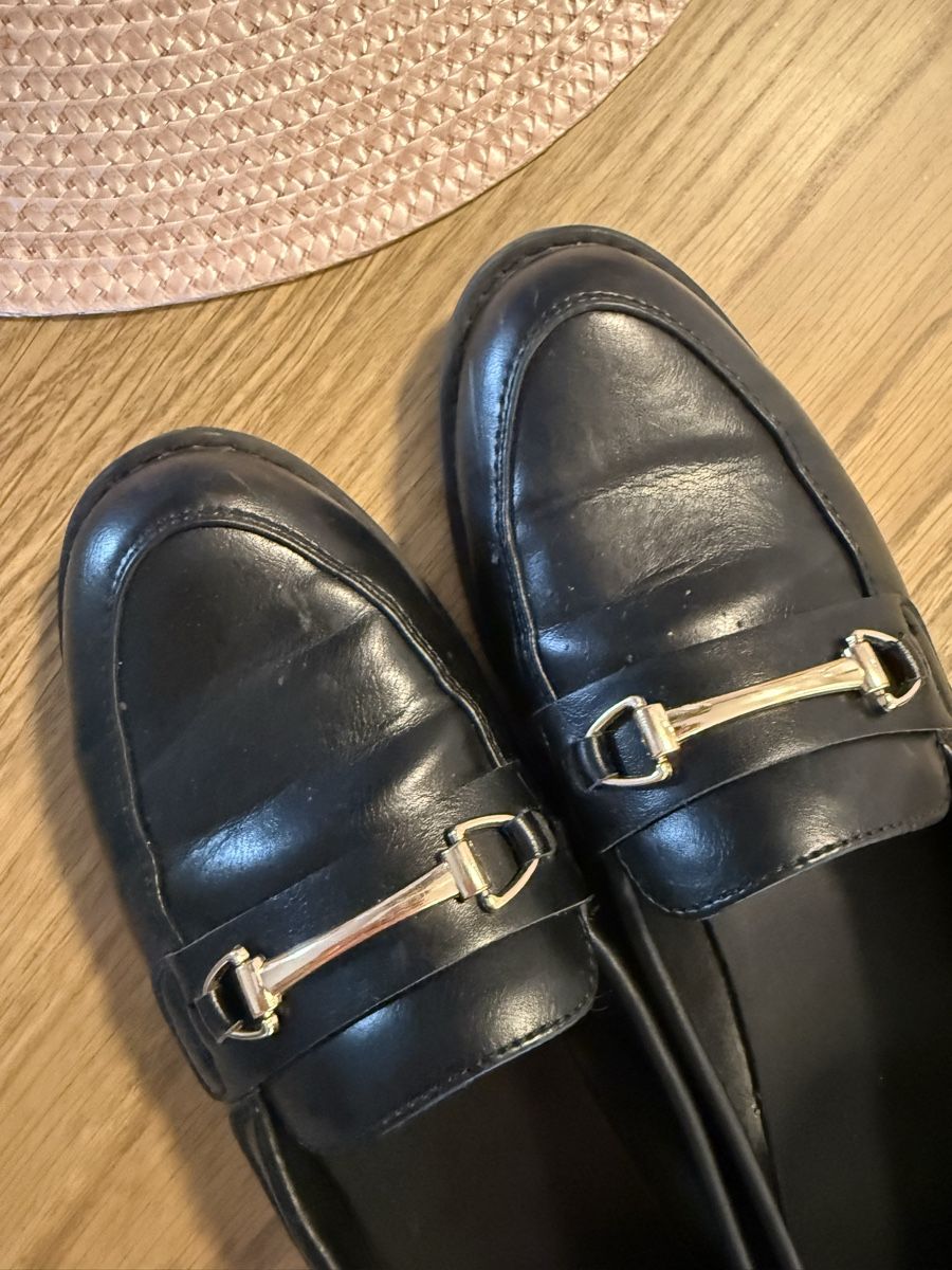 Chaussures femmes: Schwarze Loafer Damen Grösse 40 – D'occasion à Hüttwilen par sar_8gj7 3