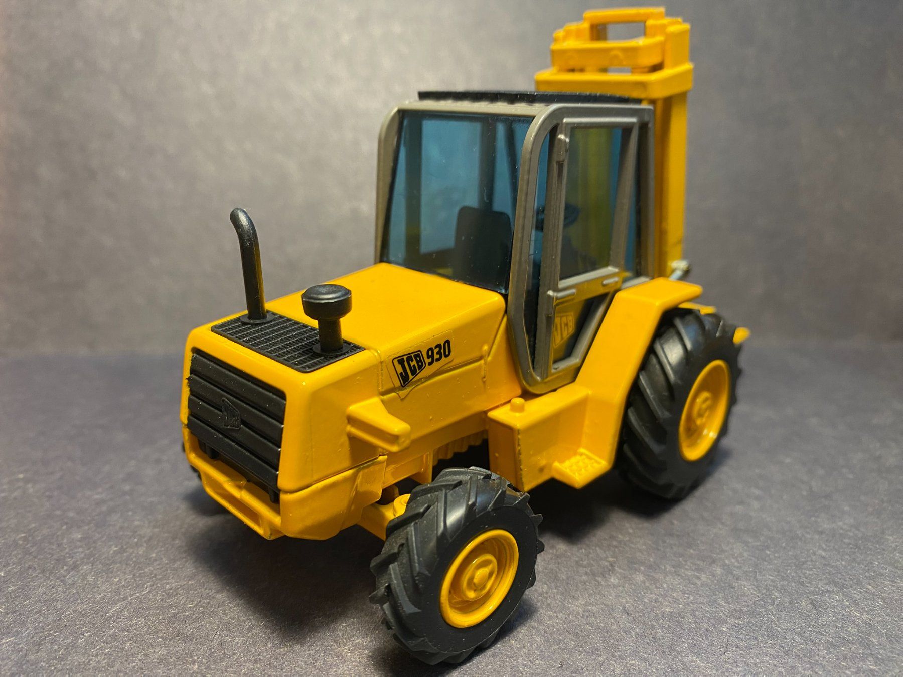 Jcb Jouets: JCB 930 Radlader - JOAL 1:35 – D'occasion à Spiez par Mlandcruiser 4