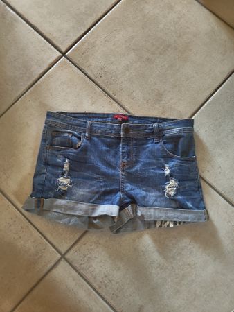 Jeansshorts Damen Grösse 40 Marke Hydee