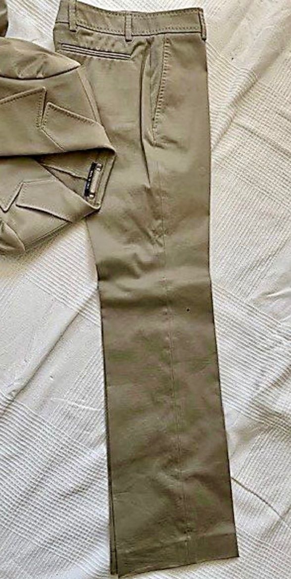 Gucci Completi & Tailleur: Tailleur beige en coton épais de Gucci – Nuovo (secondo la descrizione) da Zumikon venduto da Madchris2424 2