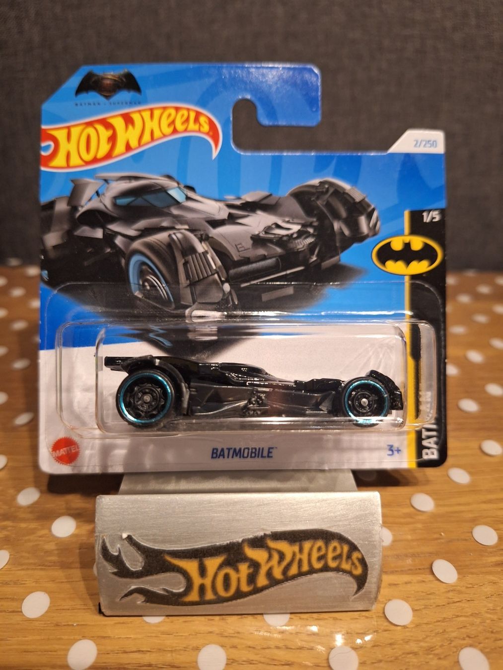 Hot Wheels Modellini d'auto: Hot Wheels Batman 2024 Batmobile 1/5 S – Nuovo e nell'imballaggio originale da Adlikon venduto da Mmartin0