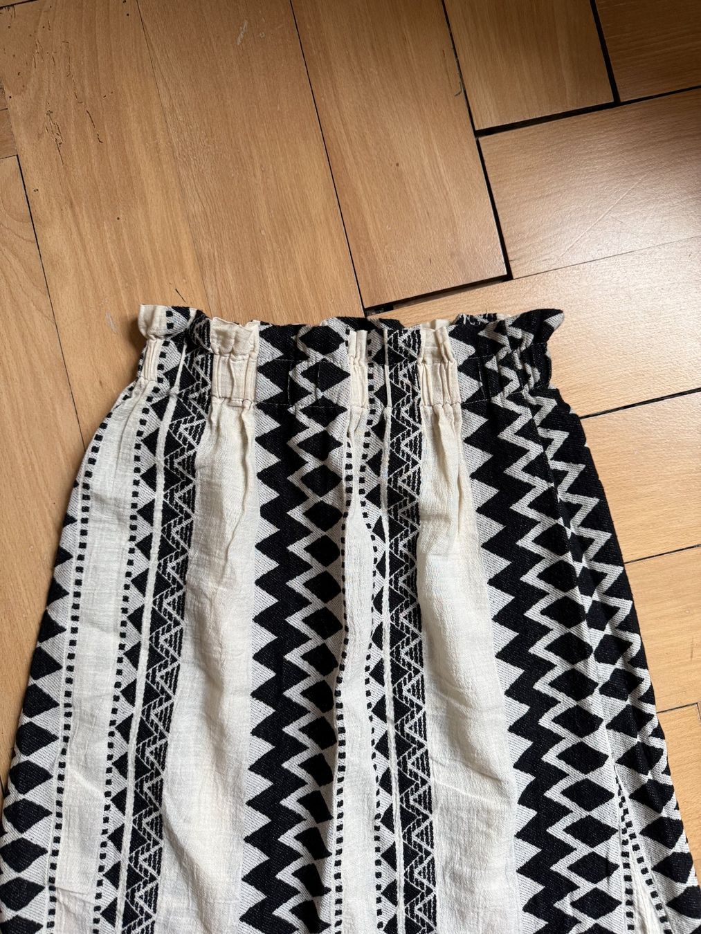 Röcke: THS - Boho Rock schwarz-weiss gemustert XS/S – Gebraucht aus Zürich von Diazaio 1