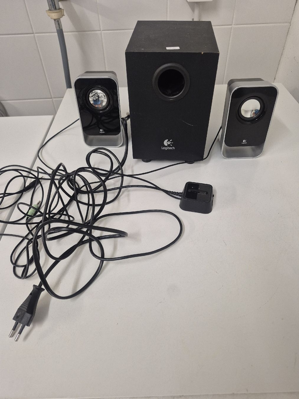 Logitech Haut-parleurs: casse pc – D'occasion à Lugano par Maxpaney