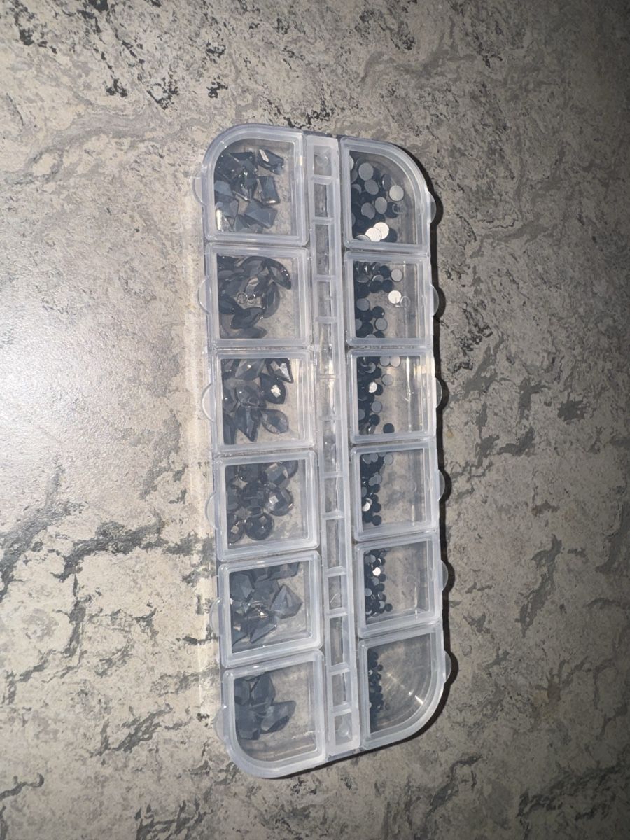 Unghie finte: Schwarze Nail Art Strasssteine - Nageldesign – Nuovo (secondo la descrizione) da Pfäffikon ZH venduto da Tetu.33