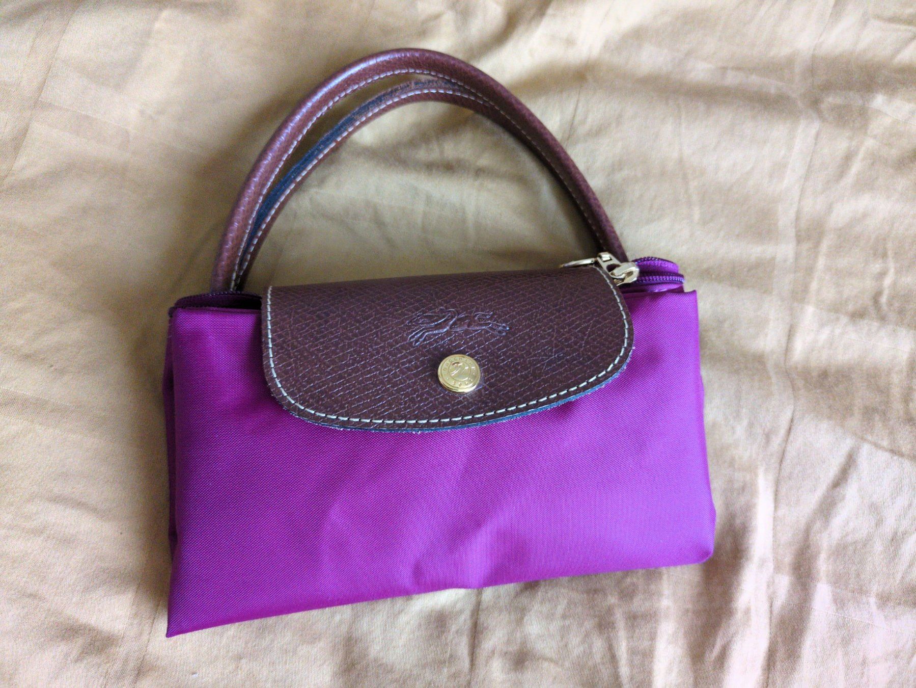 Longchamp Borse da donna: Gebrauchte Longchamp Tasche, Farbe Brombeere – Usato da Rapperswil SG venduto da sau_p7ft 4