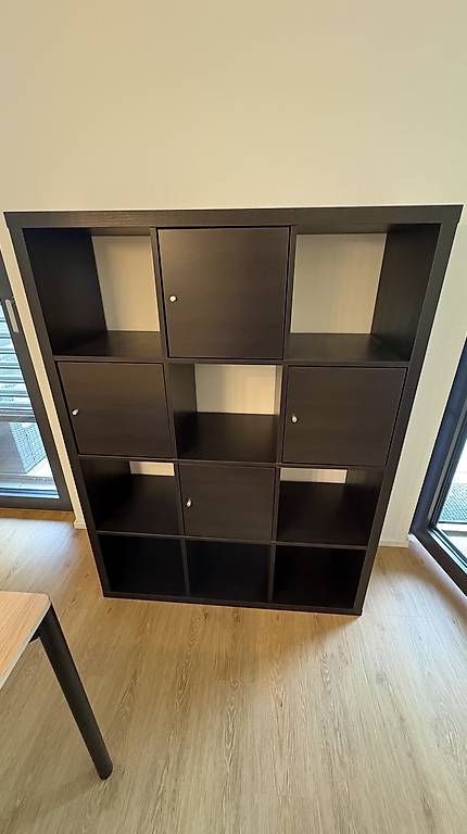 Regale: Gestell/ Ikeagestell mit Türen – Gebraucht aus Winterthur von Lucoelen