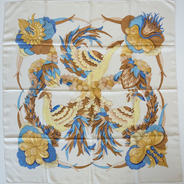Foulard Hermès Carré 'Azulejos' En Soie Rose - Occasion, Style Bandana