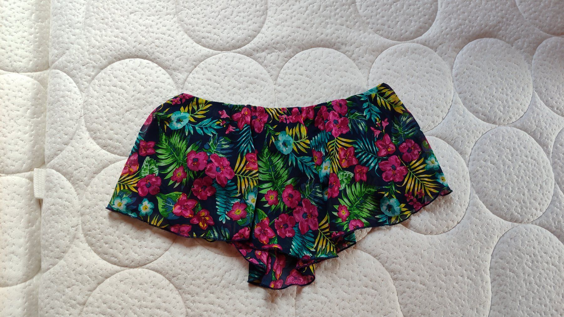 Bershka Tops: Festival-Top, Gr. S, NEU, 5 Stk. – Neuf avec emballage d'origine à Brüttisellen par nic_xm7s 5