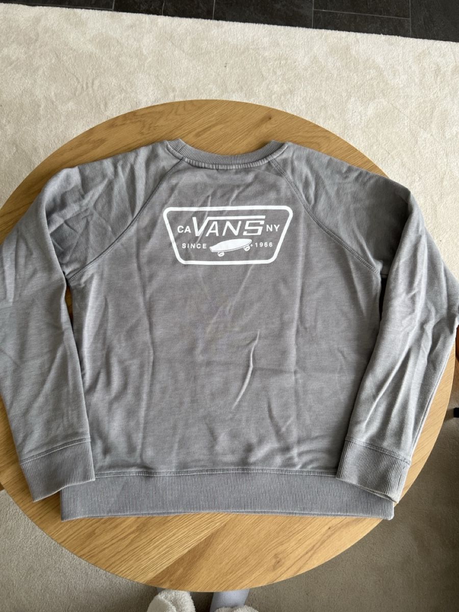 Maglioni & Felpe: Vans Pullover grau Gr. S/M  – Usato da Schübelbach venduto da 18sunshine 1