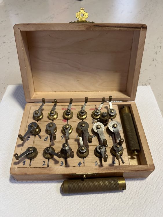 Ressort Fil Pour Mouvement FE 140-1-2-A - Pièce D'horlogerie Neuve, Pour Réparation De Montres Ou Pendules