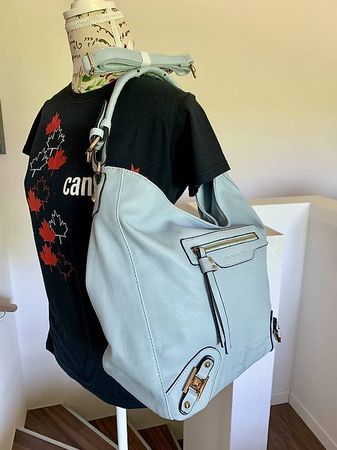 Handtasche hellblau Neu, nie gebraucht Umhängetasche  Tasche