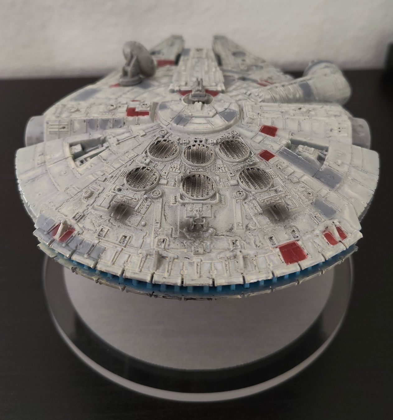 Star Wars Kit di modellismo & Modellini statici: Disney Store Star Wars Millennium Falcon Deluxe Diecast – Usato da Arlesheim venduto da Jokerman69 2