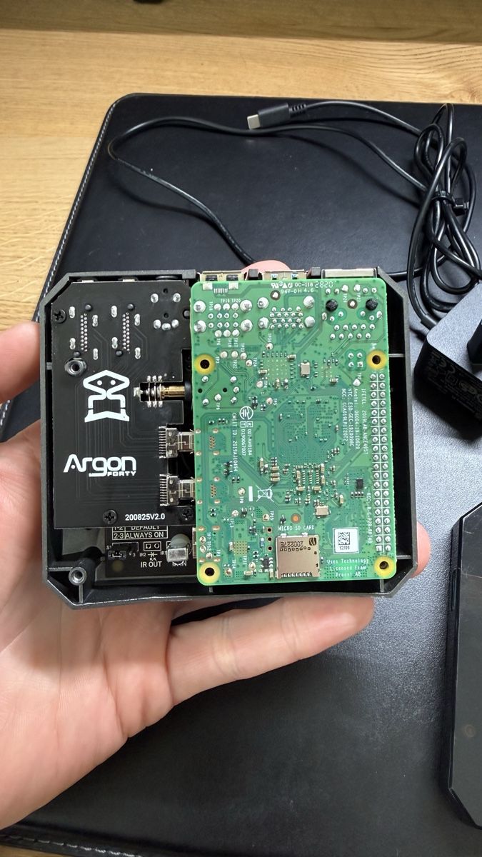 Raspberry Pi PC: Raspberry Pi 4 8GB Model B + Argon m.2 case + 512Gb SSD + PS – Usato da Langnau am Albis venduto da sergir 2