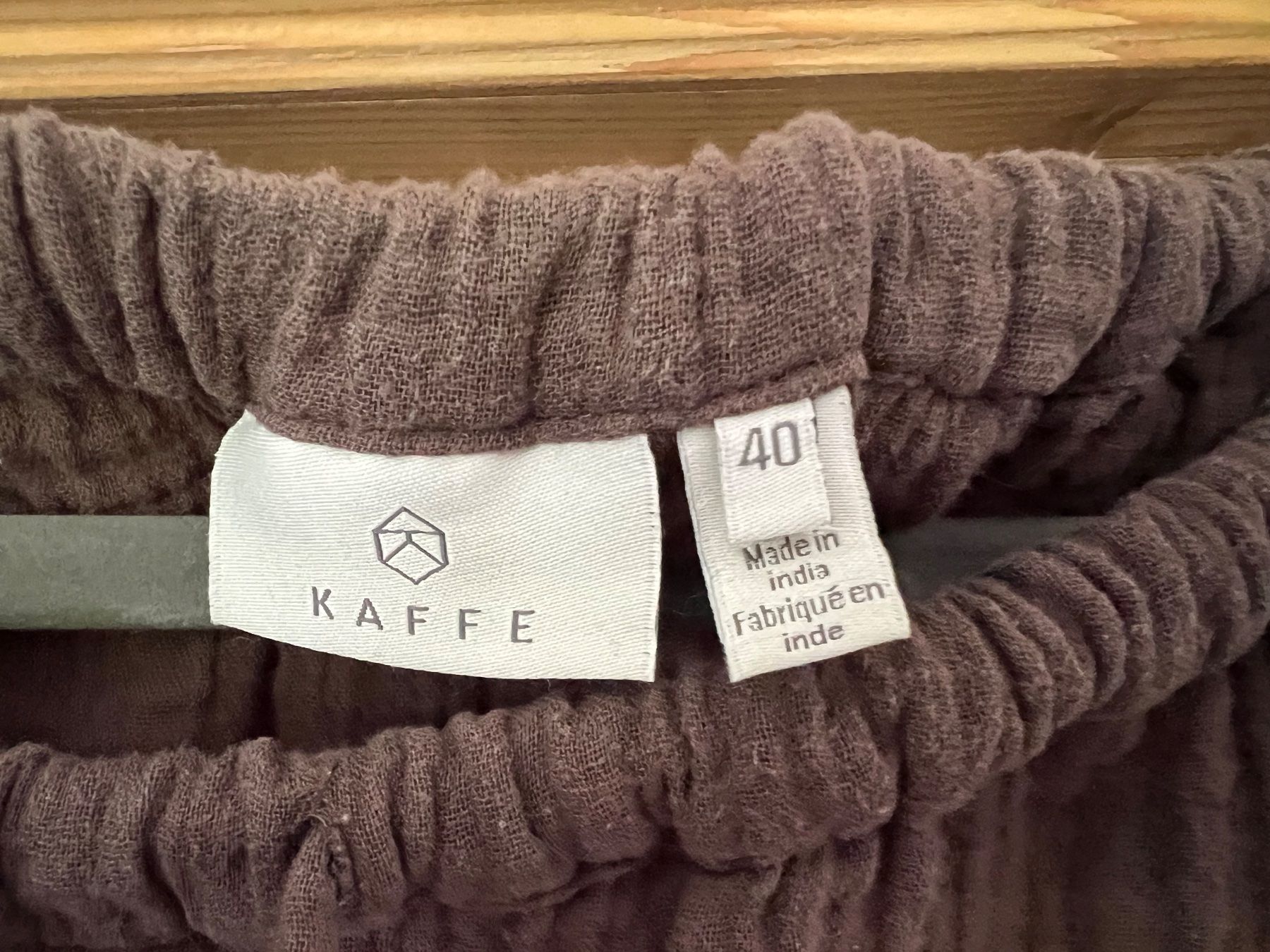 Kleiderpakete: Damen 2-teiler Set / Bluse mit Stoffhose – Gebraucht aus Birmensdorf ZH von Zielasco 5