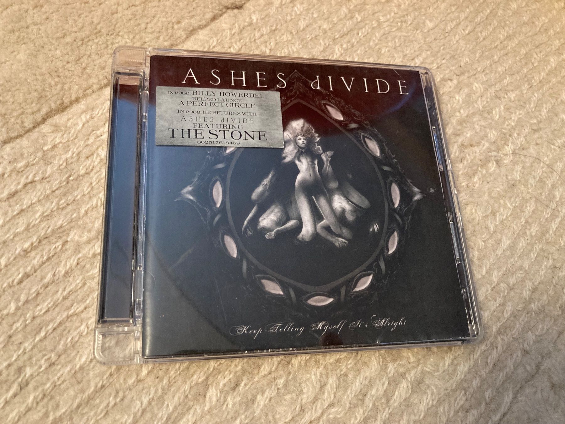 CDs: Ashes Divide - Keep Telling Myself It's Alright CD, selten! – Gebraucht aus Wagenhausen von Novafreund283