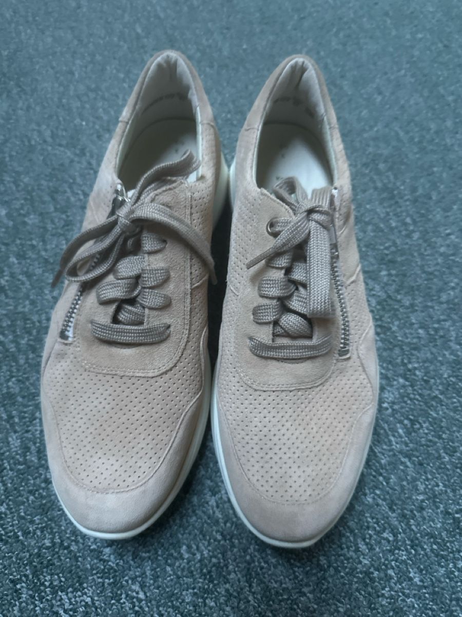 Scarpe da donna: Halbschuhe Solidus Gr 39.5 neu – Nuovo e nell'imballaggio originale da Baltschieder venduto da YmroBe