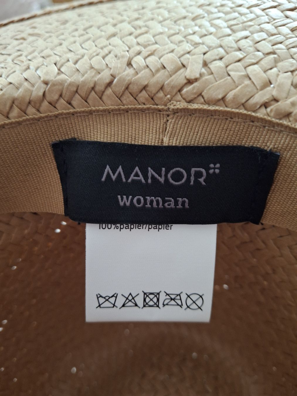 Copricapi, berretti & cappellini: Chapeau style panama brun Manor NEUF – Nuovo e nell'imballaggio originale da Lausanne venduto da Cognitia 2