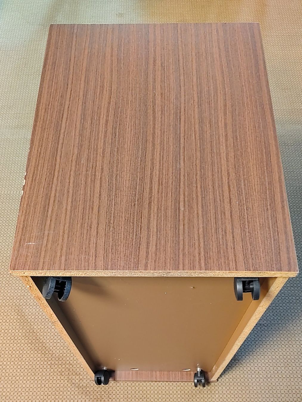 Mobili TV: Stereo-Möbel und/oder TV-Möbel mit Auszug in braun mit Räder – Usato da Kirchberg BE venduto da RadioGerberPrivat 7