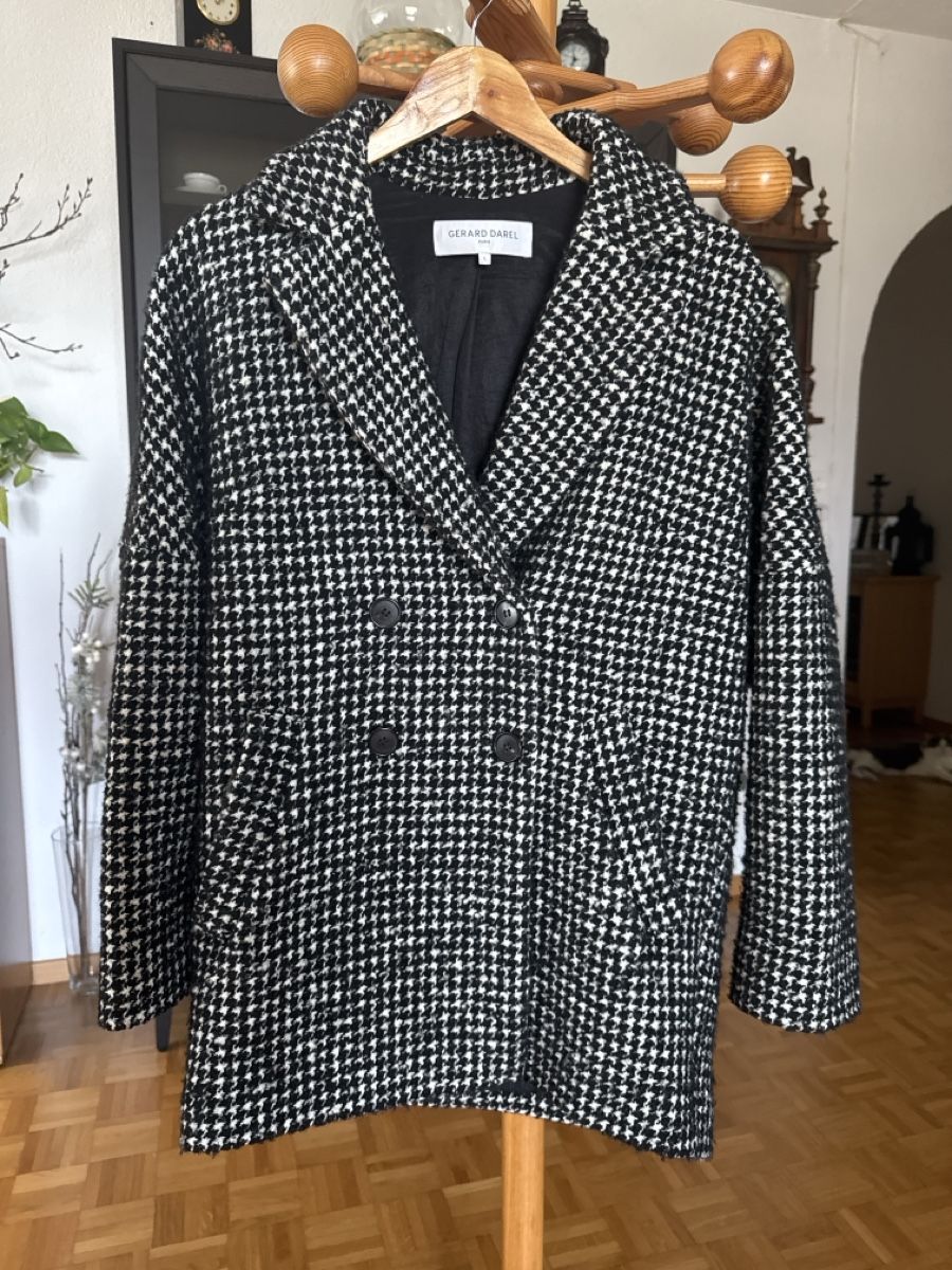 Gérard Darel Cappotti: Gerard Darel Wool Blend Oversized Coat 36/38 – Usato da Fällanden venduto da emilyeheim