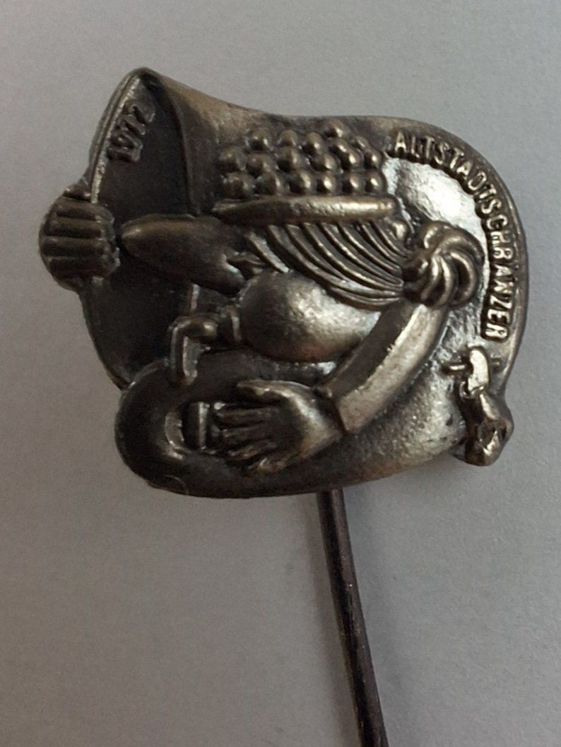 Placchette & Badge: Altstadtschränzer 1972 Anstecknadel – Usato da Zürich venduto da t24_de