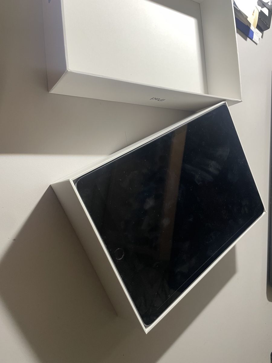 Apple Tablettes PC: Ipad 7 Generation 32 gb – Défectueux à Andelfingen par Chiquilla0 1