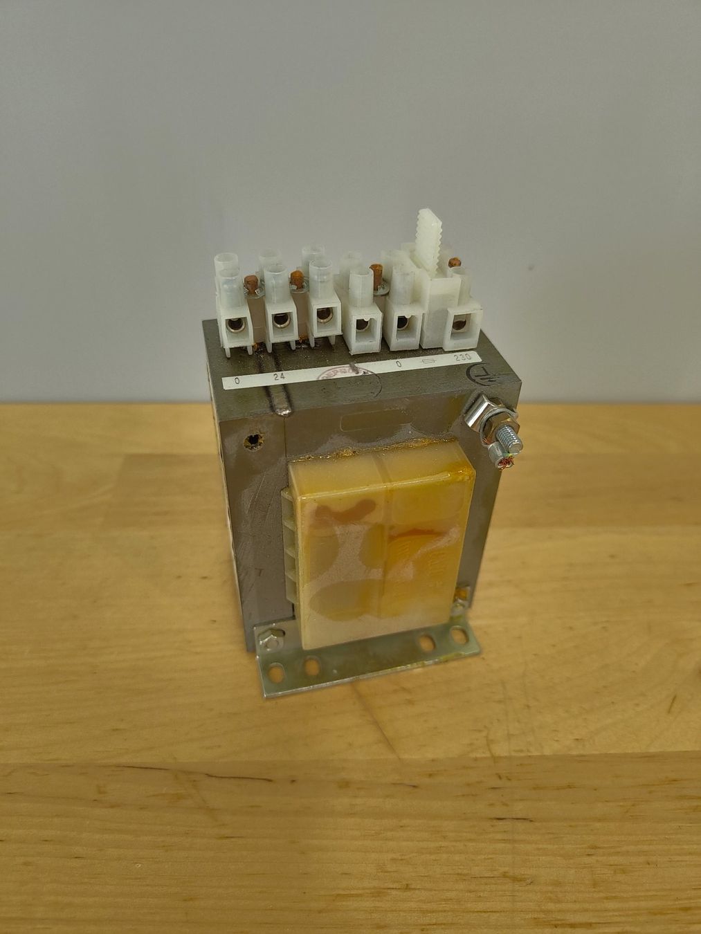 Composants électroniques: Transformator Lapp-Textima 230V 24V AC VA 80 – D'occasion à Emmenbrücke par BlSi 4